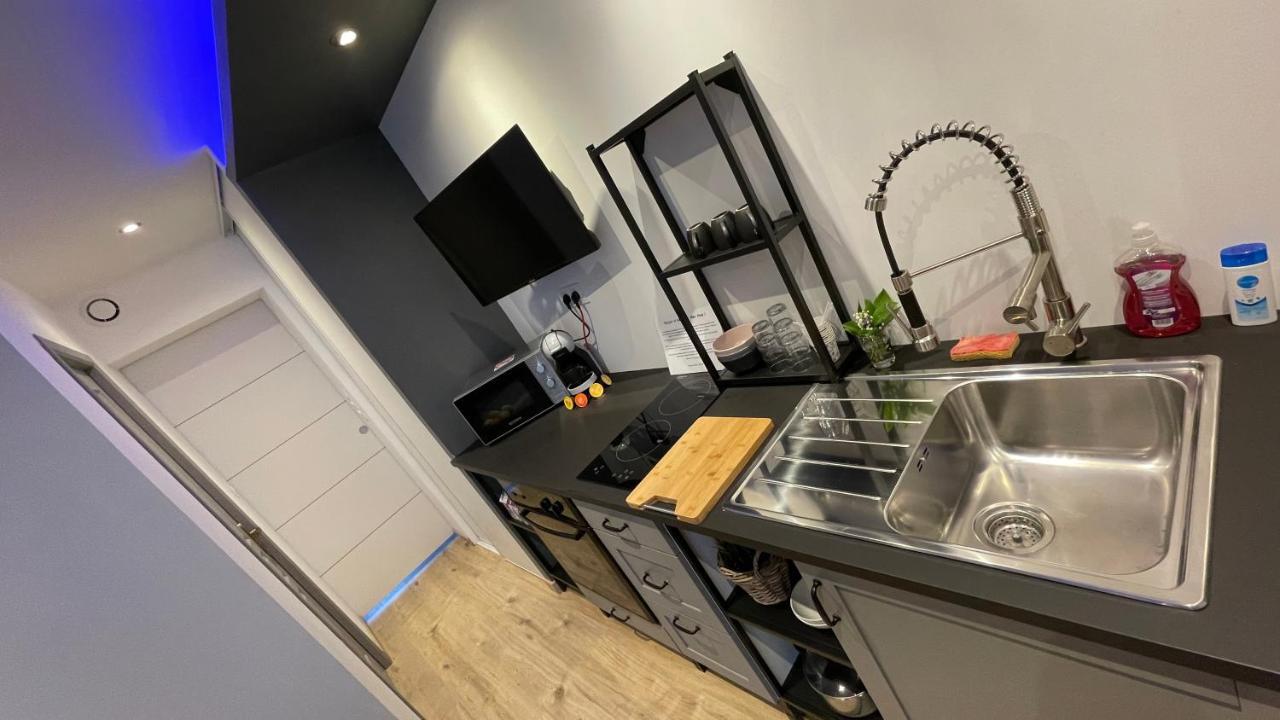 Bienvenue Chez Vous "Appartement Classe 2 Etoiles En Rdc Avec Espace Exterieur Et Parking" Доль Экстерьер фото
