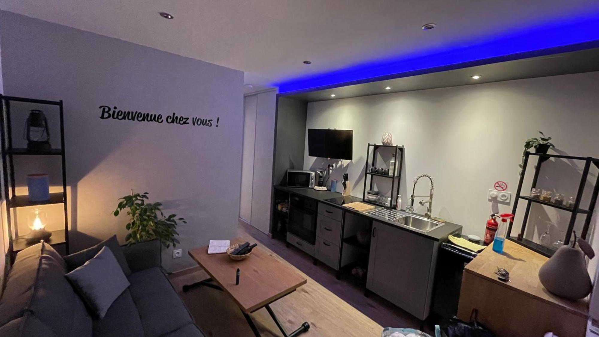 Bienvenue Chez Vous "Appartement Classe 2 Etoiles En Rdc Avec Espace Exterieur Et Parking" Доль Экстерьер фото